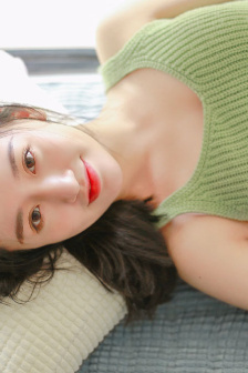 许仙当着白娘子曹小青